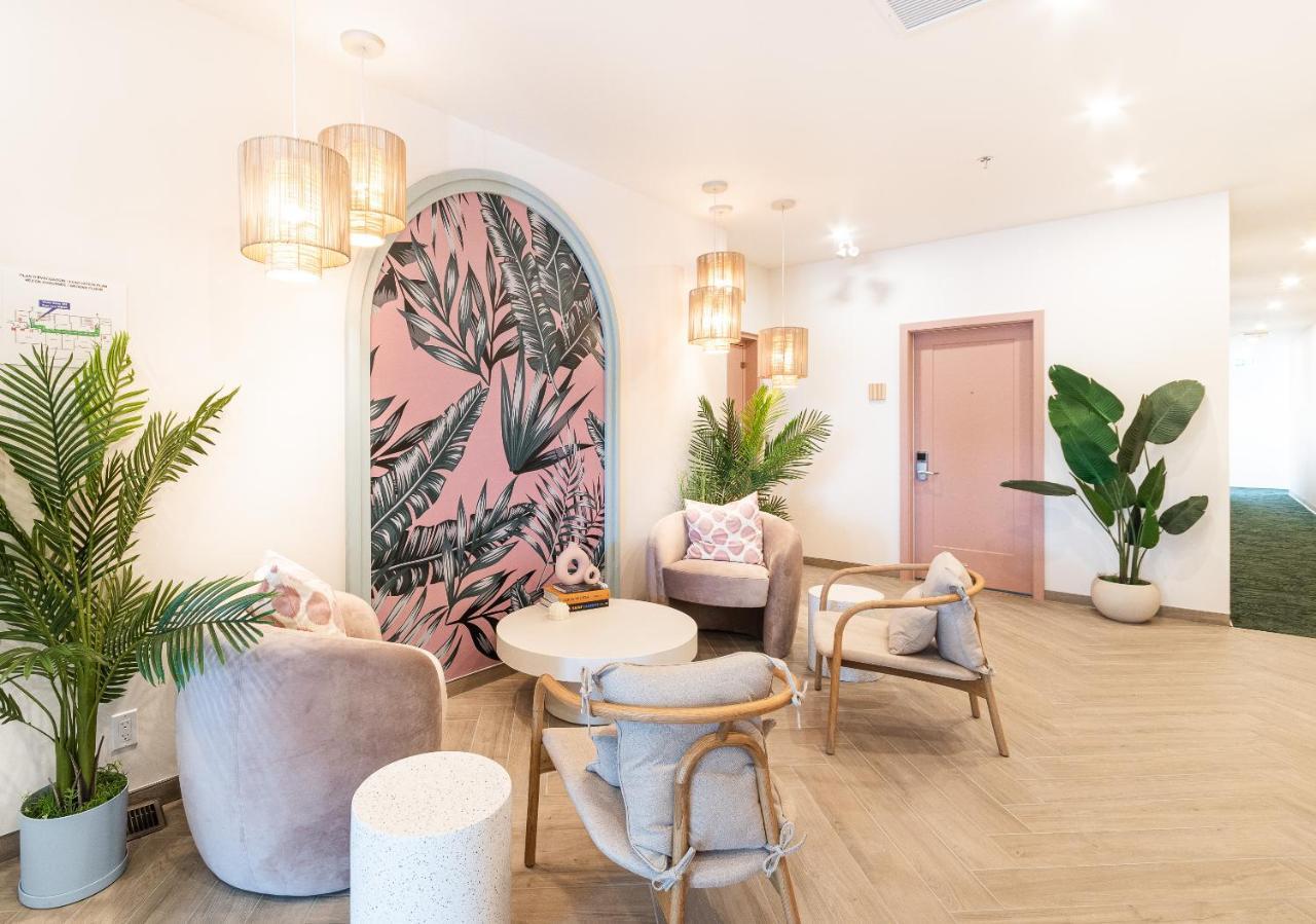 Hotel Le Rosay Venise-en-Québec エクステリア 写真