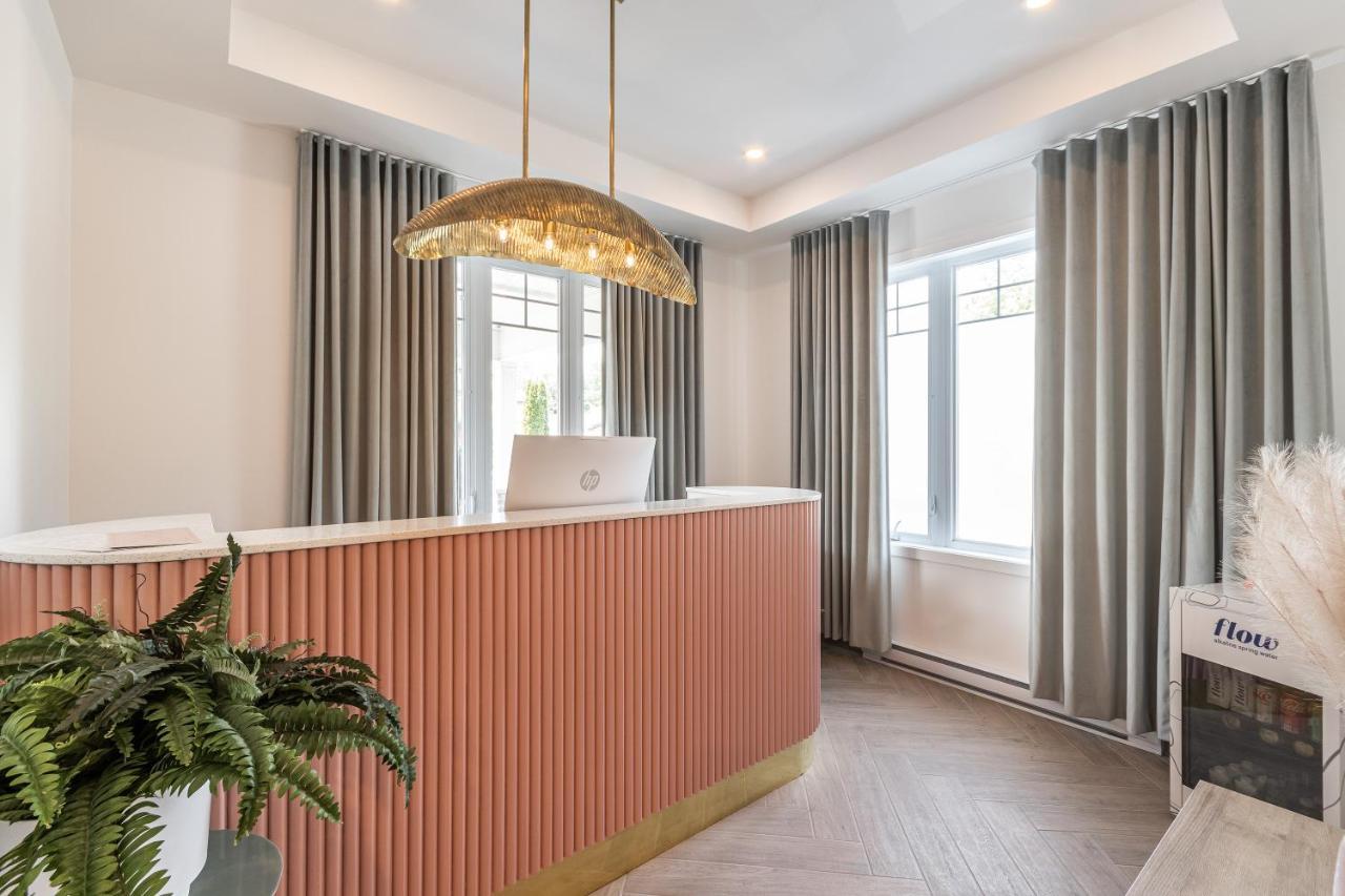 Hotel Le Rosay Venise-en-Québec エクステリア 写真