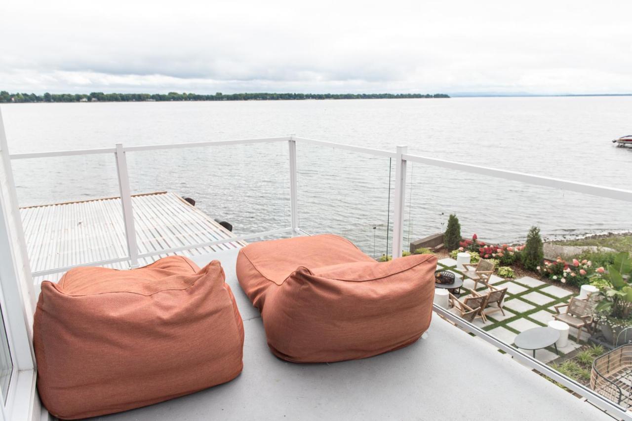 Hotel Le Rosay Venise-en-Québec エクステリア 写真