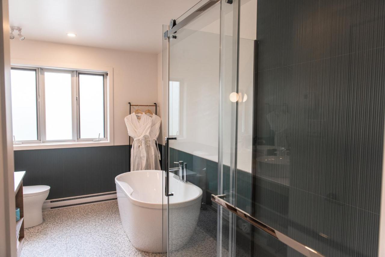 Hotel Le Rosay Venise-en-Québec エクステリア 写真